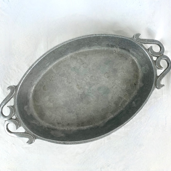1972 York Metalcrafters Oval Serving Pewter Dish Pewtarex Ornate Handles - Picture 1 of 8